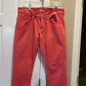 American Eagle Skinny Jeans with a pop of color. Size 6.